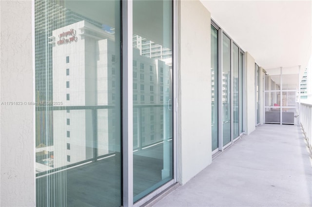 79 SW 12th St Unit 1403-S, Miami, FL 33130 - view of balcony