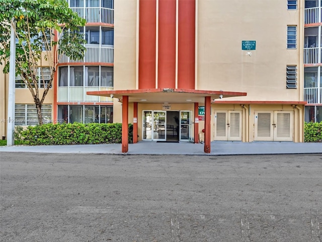 1780 NE 191st St Unit 205-2, Miami, FL 33179 - view of property