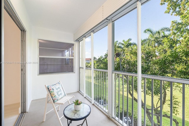 view of sunroom / solarium