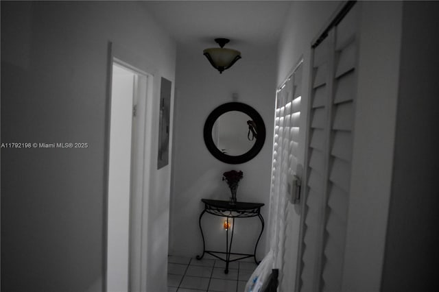 3240 W 70th St Unit 101, Hialeah, FL 33018 - corridor featuring tile patterned flooring