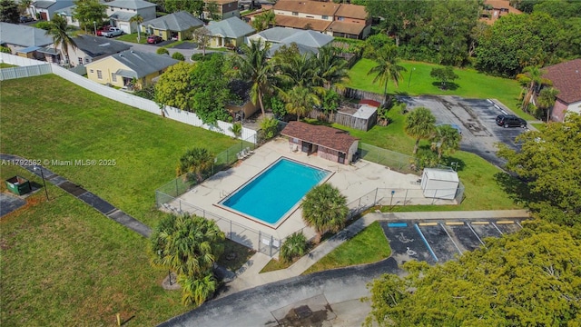 birds eye view of property featuring a residential view