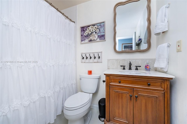 18525 SW 90th Ct, Cutler Bay, FL 33157 - bathroom featuring vanity, tile patterned floors, toilet, and curtained shower