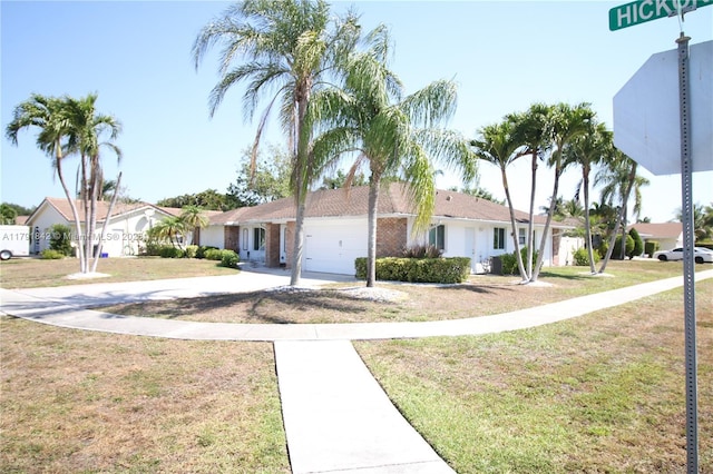 990 Hickory Trl, Wellington, FL 33414 - photo 4