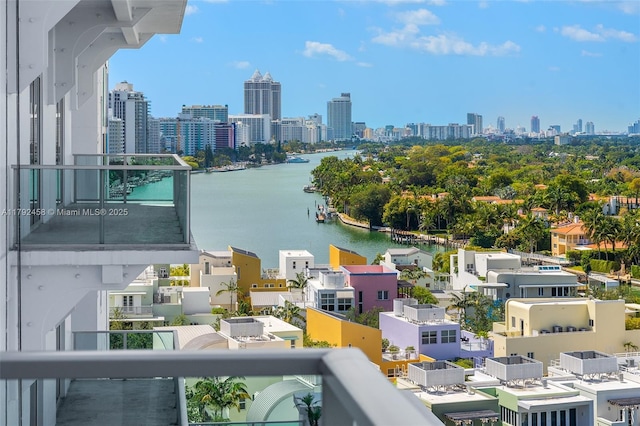 water view featuring a city view