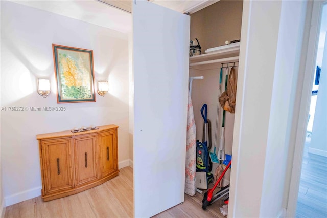 2751 N Palm Aire Dr Unit 310, Pompano Beach, FL 33069 - view of closet