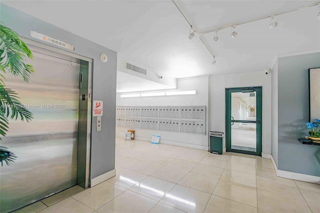 2751 N Palm Aire Dr Unit 310, Pompano Beach, FL 33069 - view of common area