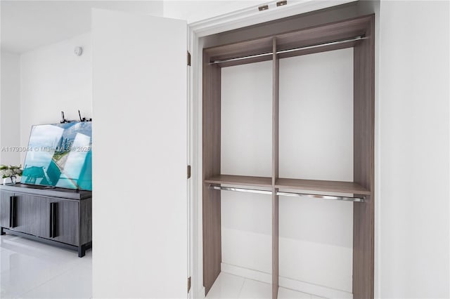 851 NE 1st Ave Unit 2604, Miami, FL 33132 - view of closet