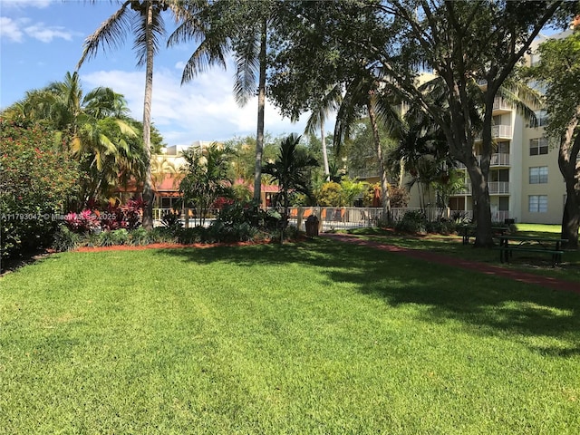 13120 SW 92nd Ave Unit B-222, Miami, FL 33176 - view of yard with fence