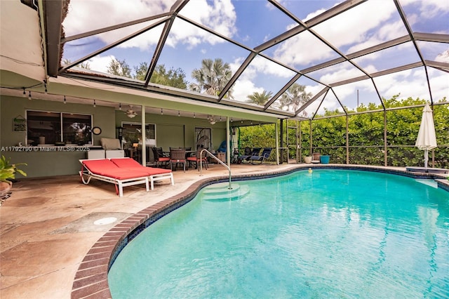 11560 NW 26th St, Plantation, FL 33323 - full bathroom with vanity, baseboards, wood finished floors, and shower / tub combo