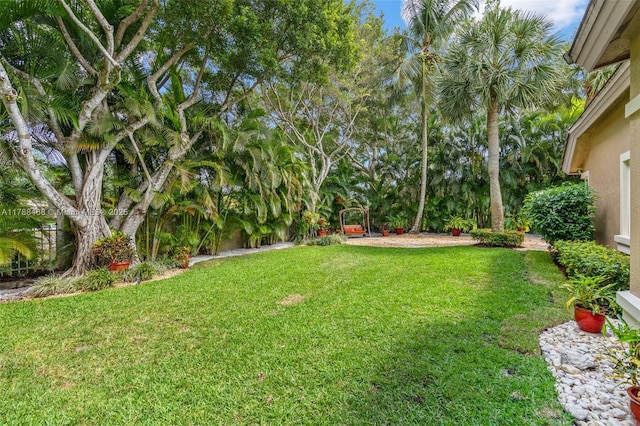 10605 Indian Trl, Cooper City, FL 33328 - view of yard