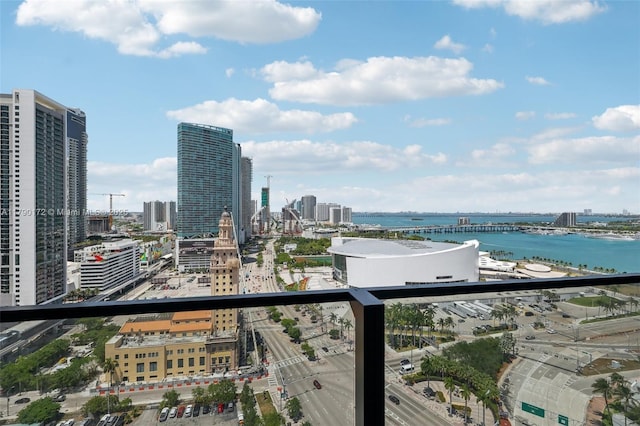 398 NE 5th St Unit 1805, Miami, FL 33132 - property view of water featuring a view of city