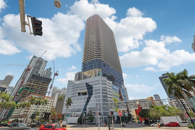 398 NE 5th St Unit 1805, Miami, FL 33132 - view of building exterior featuring a view of city