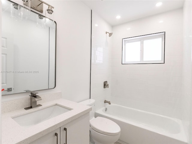 5397 W 14th Ct, Hialeah, FL 33012 - empty room with baseboards and light wood-style flooring