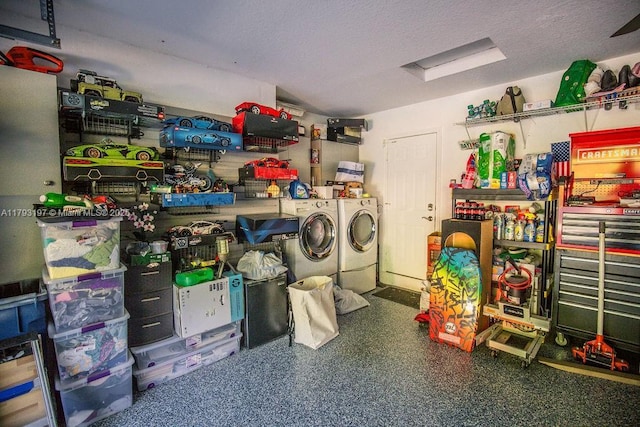 1558 Sunset Way, Weston, FL 33327 - laundry area featuring laundry area and washing machine and clothes dryer