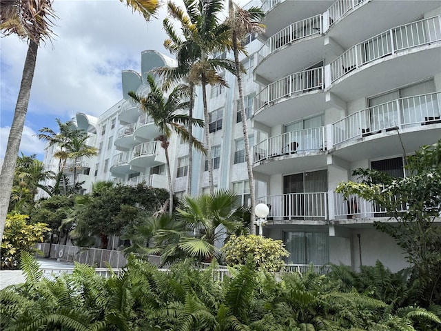 492 NW 165th St Rd Unit C-215, Miami, FL 33169 - view of property