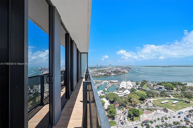 398 NE 5th St Unit 2517, Miami, FL 33132 - balcony with a water view
