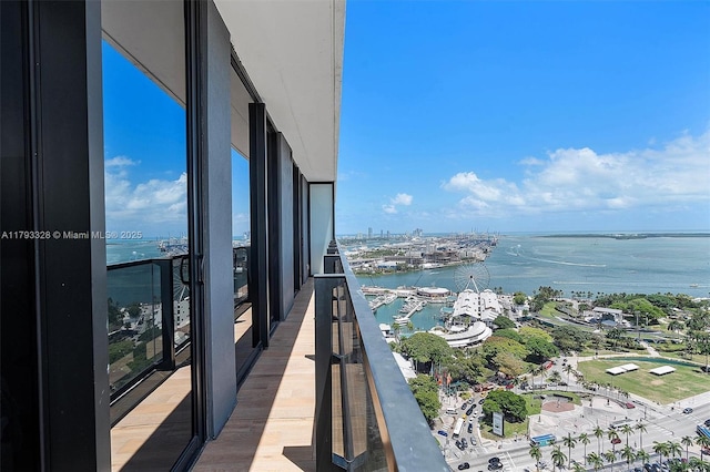 398 NE 5th St Unit 2517, Miami, FL 33132 - balcony featuring a water view