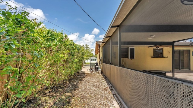 19241 SW 93rd Rd, Cutler Bay, FL 33157 - view of home's exterior