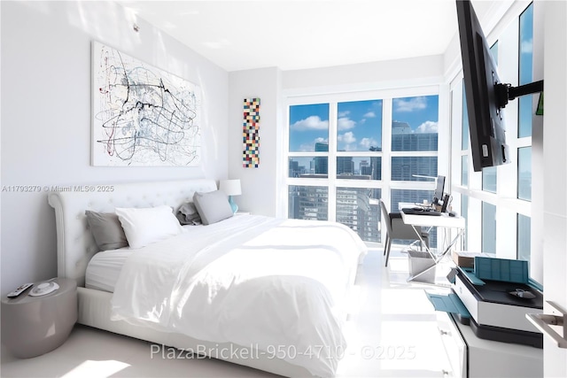 950 Brickell Bay Dr Unit 4710, Miami, FL 33131 - bedroom featuring an office area