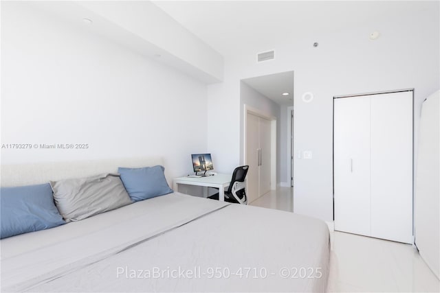 950 Brickell Bay Dr Unit 4710, Miami, FL 33131 - bedroom with a closet