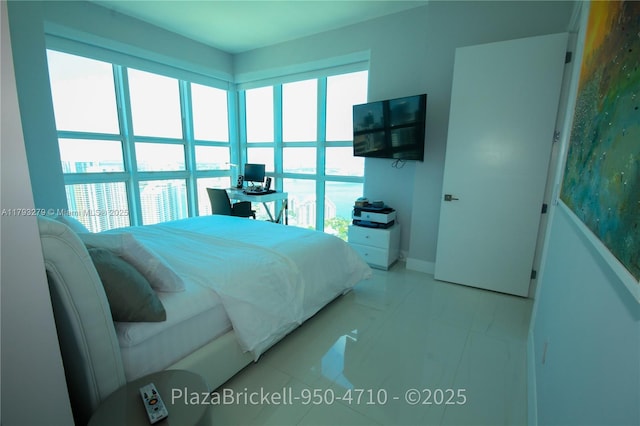 950 Brickell Bay Dr Unit 4710, Miami, FL 33131 - bedroom with baseboards