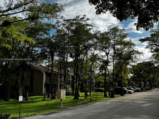 856 NW 47th St Unit 856, Deerfield Beach, FL 33064 - view of community featuring a yard