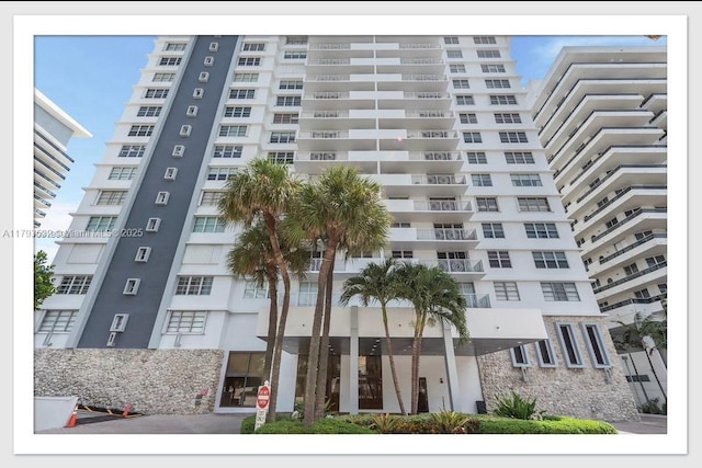 5825 Collins Ave Unit Ph1B, Miami Beach, FL 33140 - view of property