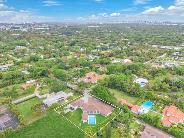 7900 SW 70th St, Miami, FL 33143 - aerial view of property and surrounding area featuring property parcel outlined