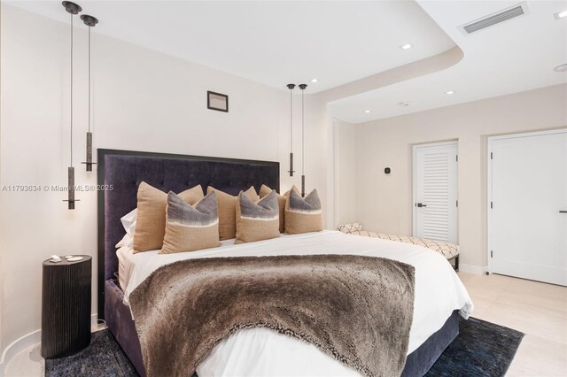 1075 NE 99th St, Miami Shores, FL 33138 - bedroom featuring recessed lighting and baseboards