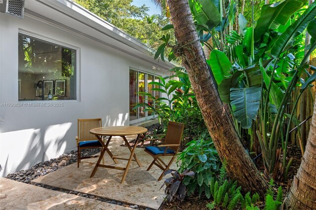 1075 NE 99th St, Miami Shores, FL 33138 - view of patio