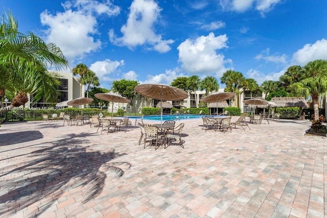 8005 SW 107th Ave Unit 118, Miami, FL 33173 - community pool with fence