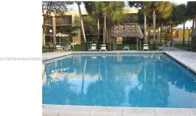 8005 SW 107th Ave Unit 118, Miami, FL 33173 - view of pool