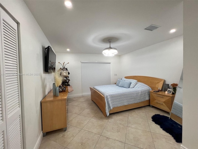 bedroom featuring recessed lighting, baseboards, light tile patterned floors, and visible vents