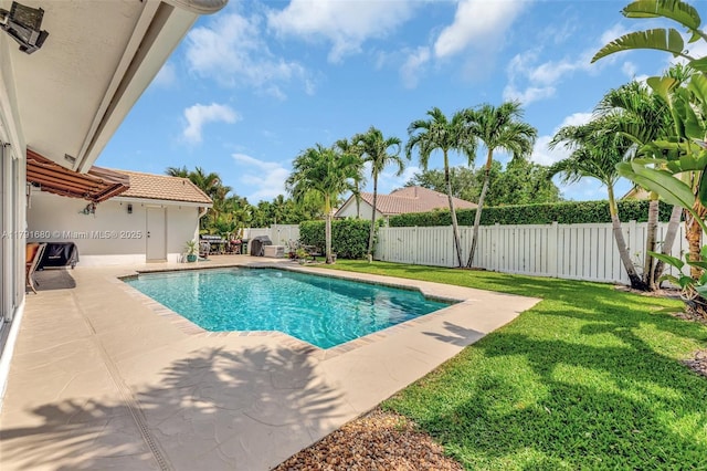 5133 N Springs Way, Coral Springs, FL 33076 - view of pool with a fenced backyard, a fenced in pool, a yard, and a patio area