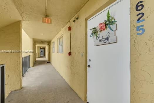 15430 SW 82nd Ln Unit 625, Miami, FL 33193 - view of hall