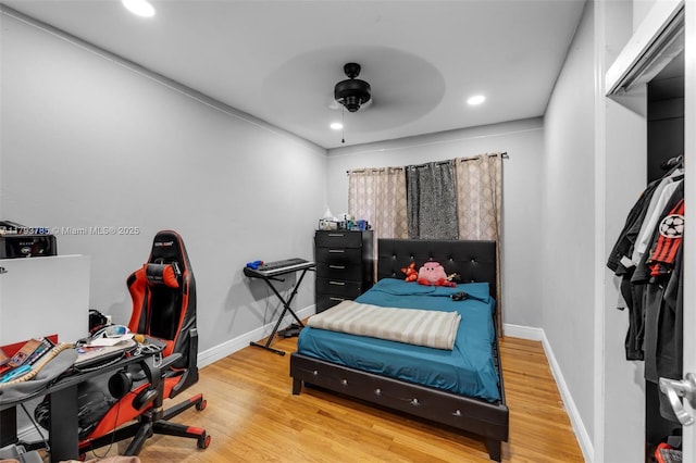 3500 SW 87th Pl, Miami, FL 33165 - bedroom featuring light wood-style floors, baseboards, ceiling fan, and recessed lighting