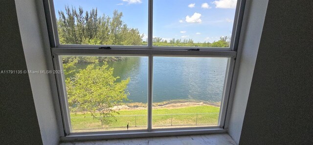 8240 SW 210th St Unit 214, Cutler Bay, FL 33189 - detailed view of a large body of water