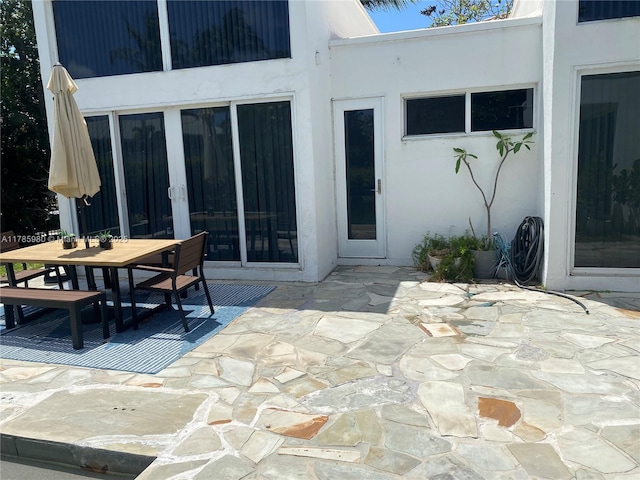 4050 NE 25th Ave, Lighthouse Point, FL 33064 - view of patio with outdoor dining area