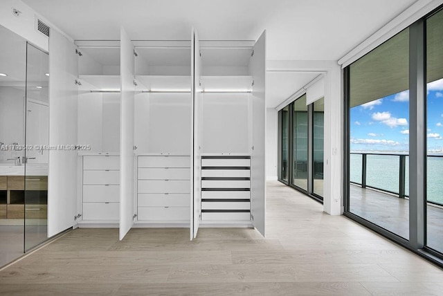 650 NE 32nd St Unit 1004, Miami, FL 33137 - interior space featuring visible vents