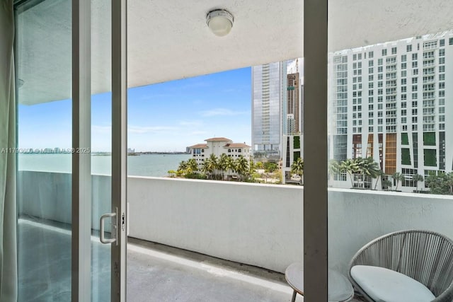500 NE 29th St Unit 606, Miami, FL 33137 - balcony featuring a water view