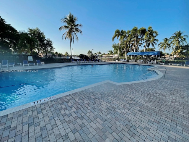 721 Tanglewood Cir, Weston, FL 33327 - pool featuring fence and a patio area