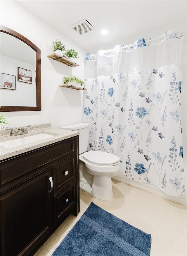 1100 N Hiatus Rd Unit 1100, Pembroke Pines, FL 33026 - bathroom featuring toilet, a shower with curtain, visible vents, and vanity