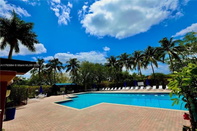1583 Presidio Dr, Weston, FL 33327 - community pool with a patio