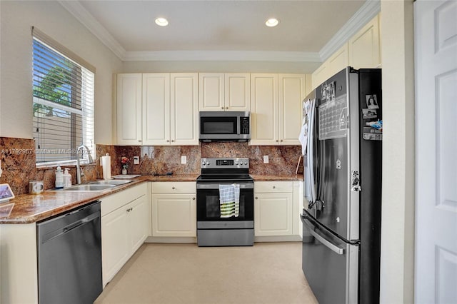 7643 Corkwood Ave, Boynton Beach, FL 33437 - kitchen featuring appliances with stainless steel finishes, a sink, ornamental molding, decorative backsplash, and recessed lighting