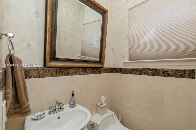 999 N Harbor Vw N, Hollywood, FL 33019 - bathroom featuring toilet and a sink