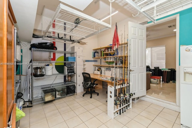 999 N Harbor Vw N, Hollywood, FL 33019 - storage featuring visible vents