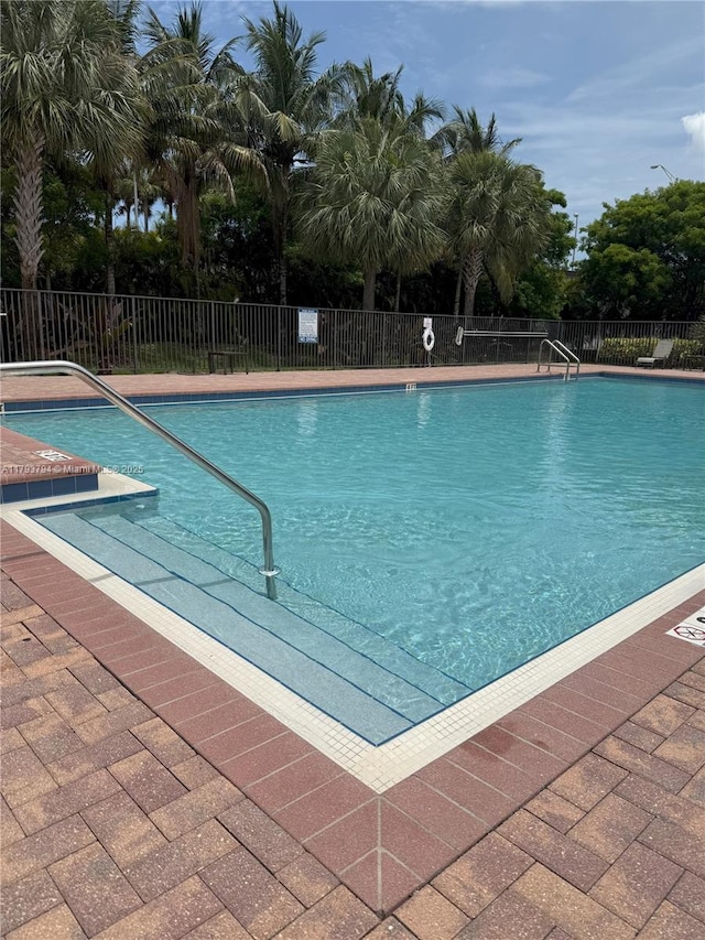 4859 NW 55th Pl, Tamarac, FL 33319 - community pool with fence