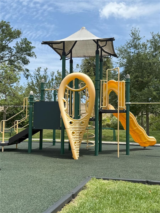 4859 NW 55th Pl, Tamarac, FL 33319 - view of community playground