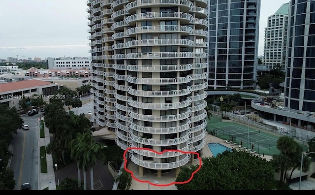 2843 S Bayshore Dr Unit Villa1Villa2, Miami, FL 33133 - view of apartment building / complex with a view of city