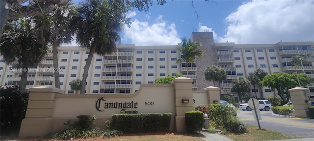 800 NE 195th St Unit 215, Miami, FL 33179 - photo 1